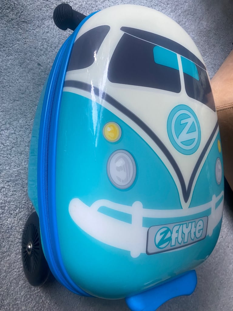 Flyte Scooter suitcase used once 