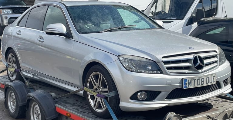 MERCEDES BENZ C CLASS W204 BREAKING ALL PARTS AVAILABLE MESSAGE TO BUY 