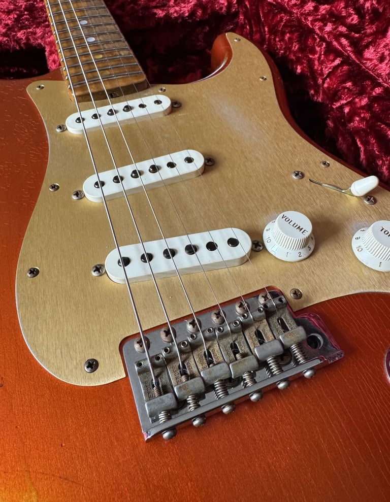 Fender Custom Shop '69 Tomatillo Stratocaster Heavy Relic Candy Tangerine - Trades