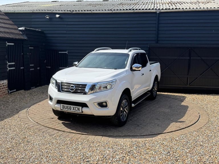 2018 Nissan Navara Double Cab Pick Up Tekna 2.3dCi 190 4WD PICK UP DIESEL Manual