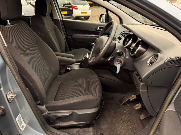 2012 Peugeot 5008 1.6 HDi Active MPV 5dr Diesel Manual Euro 5 (112 ps) MPV Diesel Manual