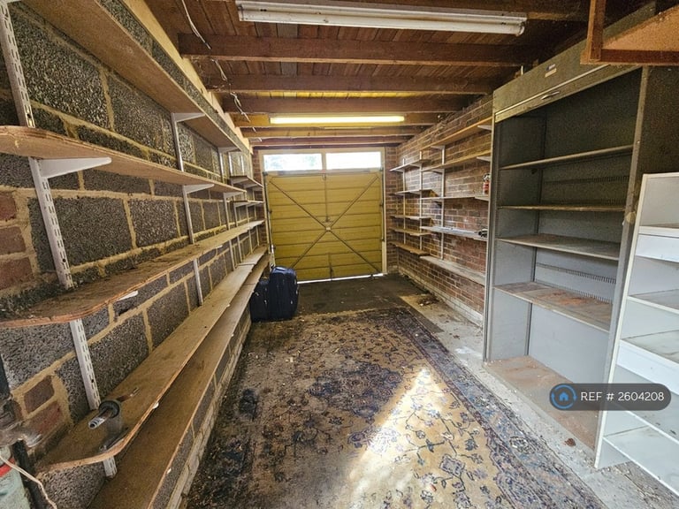3 bedroom house in St Marys Gardens, Chichester, PO19 (3 bed) (#2604208)