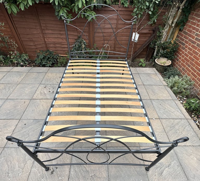 The Original Bed Company Ardo Iron Small Double Bed Frame, Great Condition, RRP £459