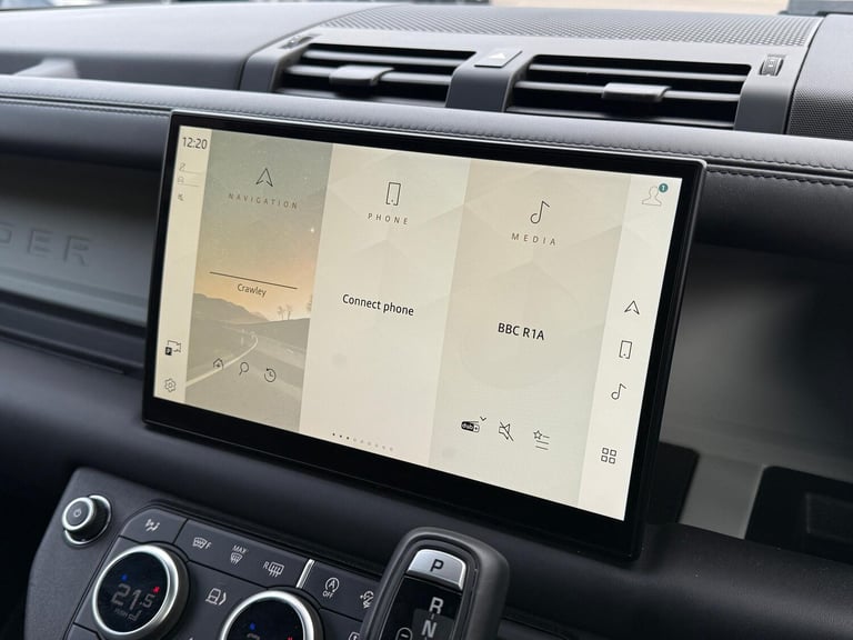 2022 Land Rover Defender 110 3.0 D300 MHEV HSE SUV 5dr Diesel Auto 4WD Euro 6 (s/s) (300 ps) ESTA...