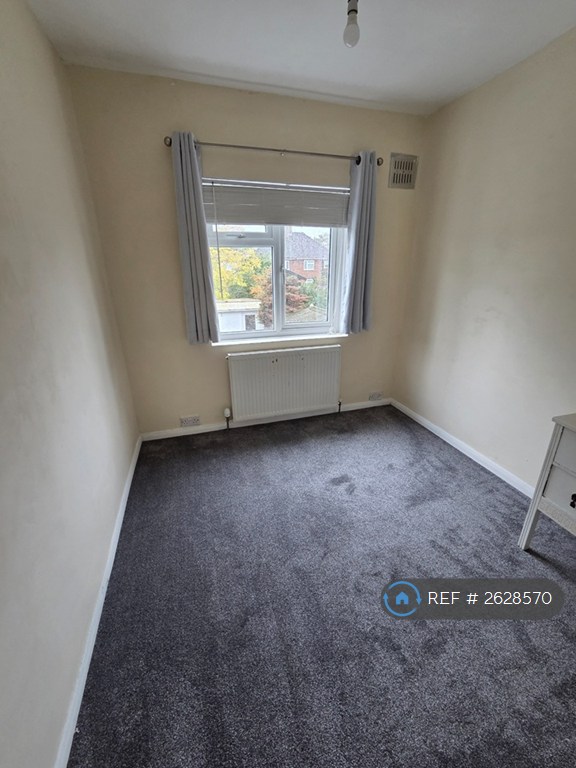 3 bedroom house in Clyfford Road, Ruislip, HA4 (3 bed) (#2628570)