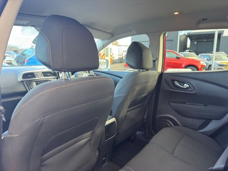 2018 Renault Kadjar 1.3 TCe Dynamique Nav SUV 5dr Petrol Manual Euro 6 (s/s) (140 ps) HATCHBACK P...