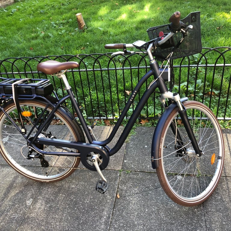 Lovely Adult Electric City Bike Bicycle 36V Battery Elops in very good condition 
