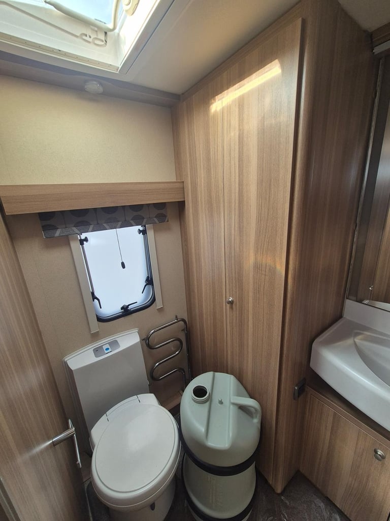 Sterling Eccles Topaz SE 0103 2023