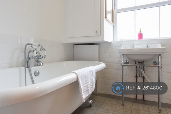 2 bedroom house in Castle Road, Southsea, PO5 (2 bed) (#2614800)