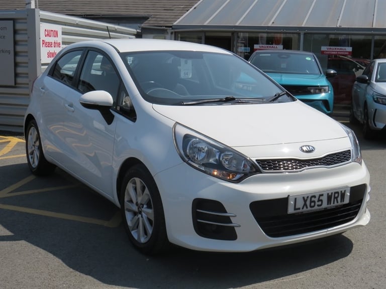 image for 2015 Kia Rio 1.4 2 Hatchback 5dr Petrol Auto Euro 6 (107 bhp) Hatchback Petrol Automatic