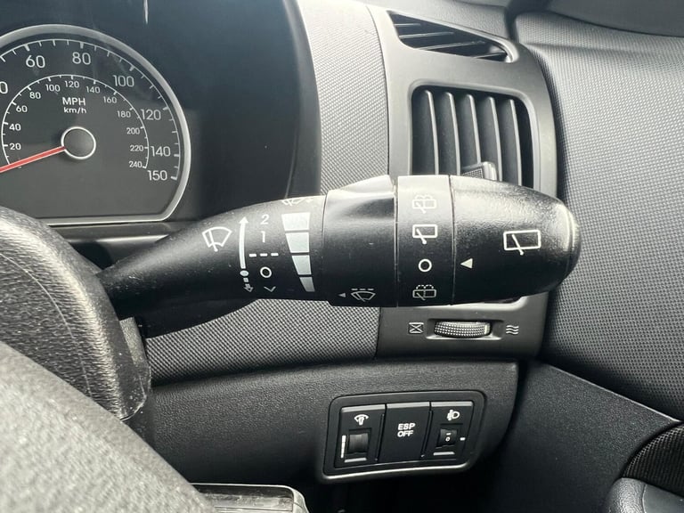 2011 Hyundai i30 1.6 CRDi Comfort 5dr HATCHBACK DIESEL Manual