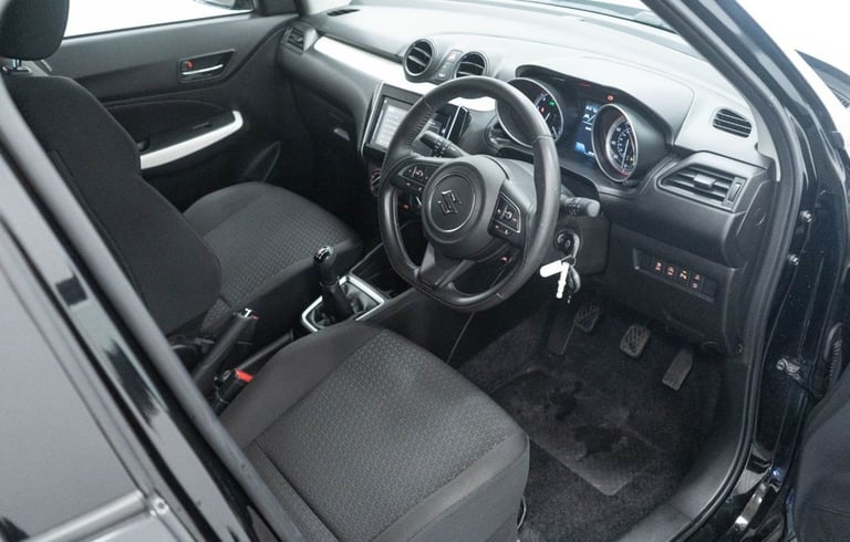 2022 72 SUZUKI SWIFT 1.2 DUALJET MHEV SZ-T HATCHBACK 5DR PETROL HYBRID MANUAL EU