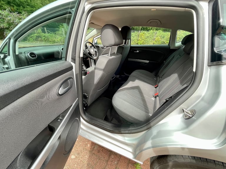 Seat, LEON, Hatchback, 2011, Manual, 1598 (cc), 5 doors