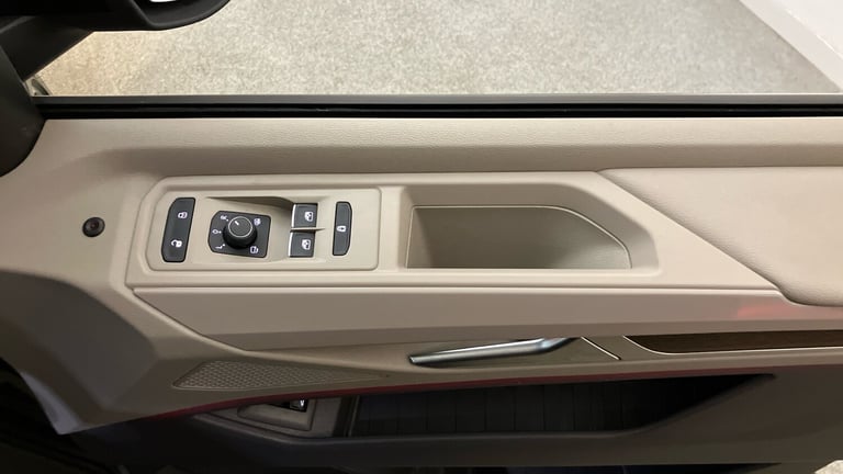 2025 Volkswagen Multivan 2.0 TDI Style 5dr LWB DSG Diesel Estate Estate Diesel Automatic