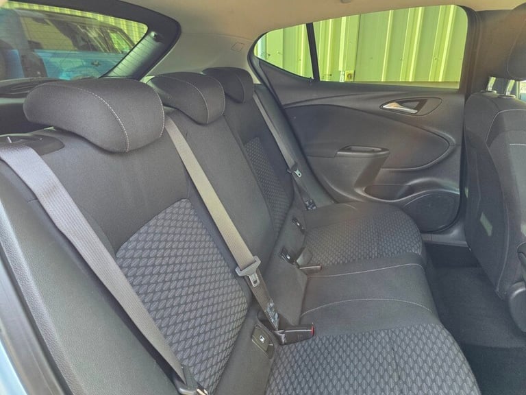 Vauxhall Astra TECH LINE CDTI ECOFLEX S/S