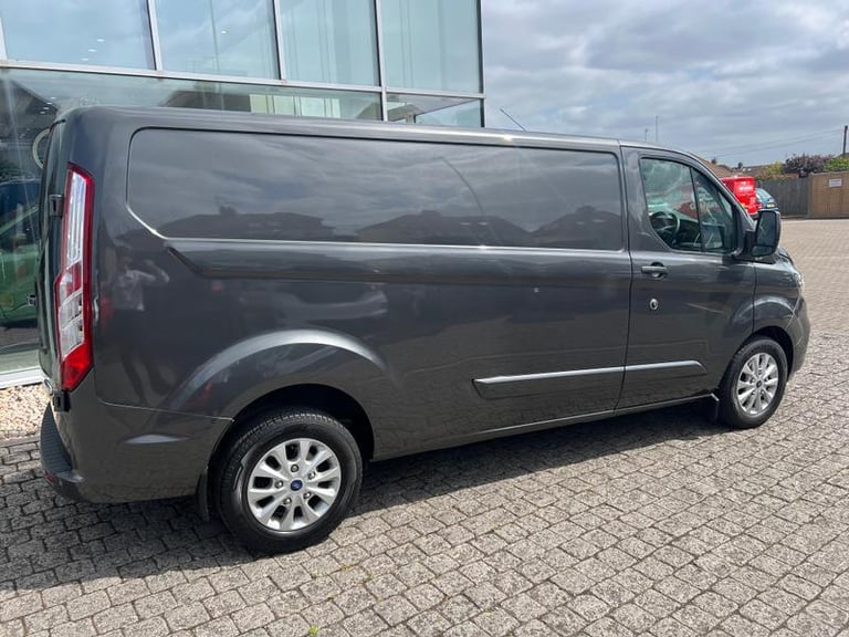 2023 Ford Transit Custom 2.0 320 EcoBlue Limited Panel Van 5dr Diesel Auto L2 H1 Euro 6 (170 ps) ...