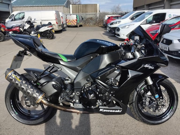 2009 09 KAWASAKI ZX 1000 ZX10 E9F BLACK SPORT BIKE NEW MOT HPI CLEAR
