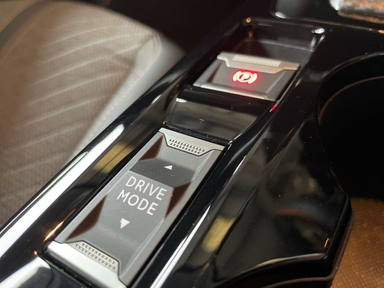 2023 Peugeot 208 100kW E-Style 50kWh 5dr Auto Hatchback Electric Automatic