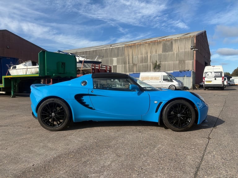 image for 2002 Lotus Elise Elise 2dr CONVERTIBLE Petrol Manual