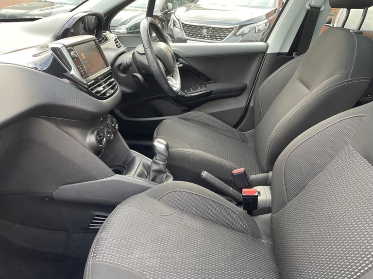2018 Peugeot 208 1.2 PureTech Allure Premium 5dr HATCHBACK PETROL Manual