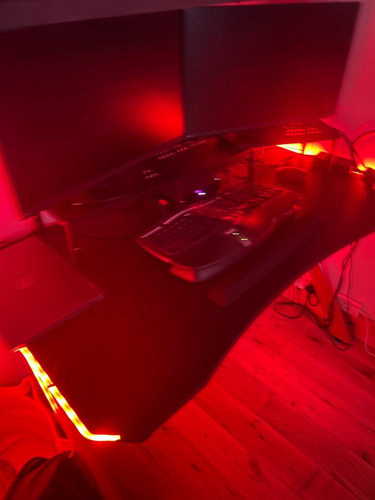 image for Gaming desk black top and red metal legs