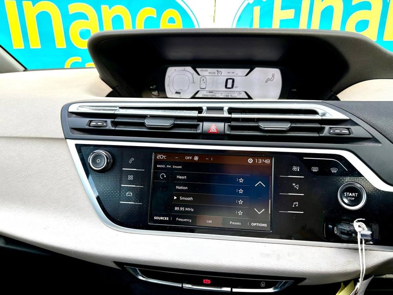 CAN'T GET CREDIT? CALL US! Citroen Grand C4 Picasso 1.2 PureTech Touch - £199 DEPOSIT, £66 PER WEEK