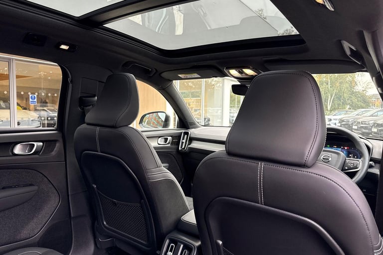 2022 Volvo XC40 2.0 B4 MHEV Ultimate SUV 5dr Petrol Hybrid DCT Auto Euro 6 (s/s) (197 ps) ESTATE ...