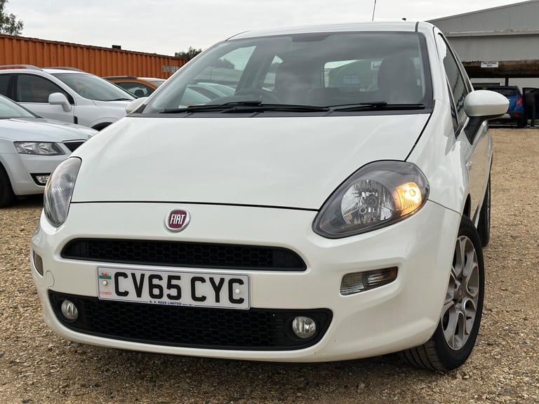 2015 Fiat Punto 1.2 Easy + Euro 6 3dr HATCHBACK Petrol Manual
