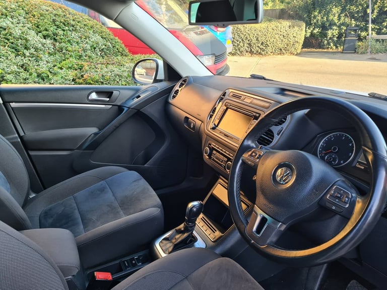 2012 Volkswagen Tiguan 2.0 TDi BlueMotion Tech SE 5dr DSG ESTATE Diesel Automatic