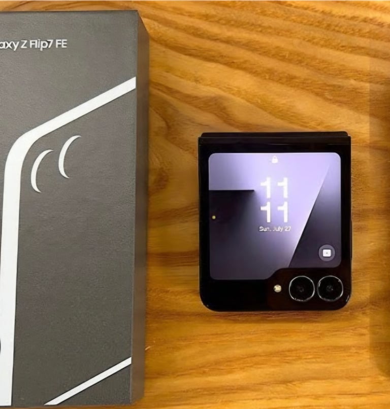 image for Samsung flip 7 fe 