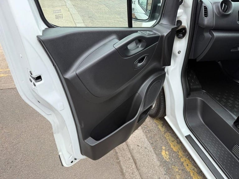 2021 21 RENAULT TRAFIC 2.0 DCI ENERGY 30 BUSINESS PANEL VAN 5DR DIESEL MANUAL LW