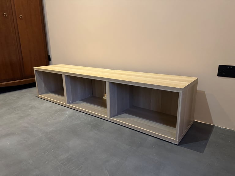IKEA BÄSTÅ TV Bench – Light Beige – 180x40x38cm – Excellent Condition, Nearly New