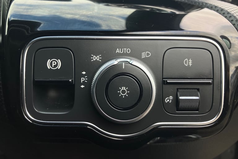 2018 Mercedes-Benz A-Class A200 Sport Premium 5dr Auto Hatchback PETROL Automatic