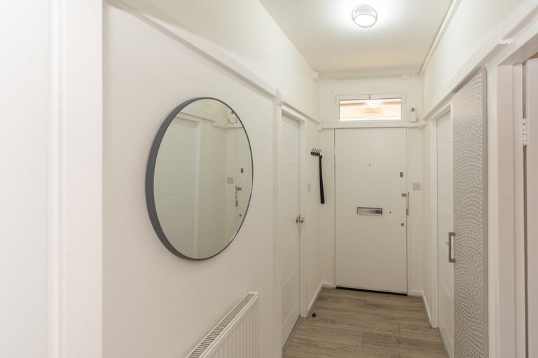 Bayswater ( W2 ) One Bedroom Apartment SHORT TERM LET near Hyde Park
