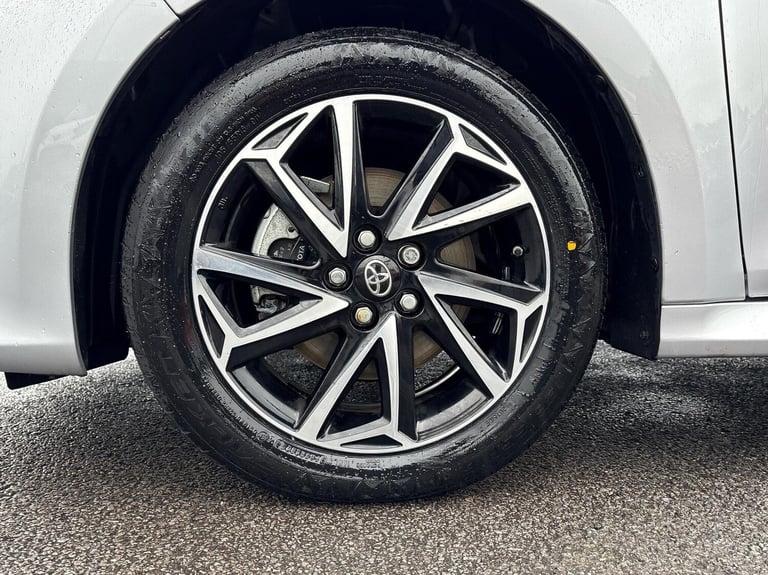 2022 Toyota Yaris 1.5 Hybrid Design 5dr CVT Hatchback Hybrid Automatic