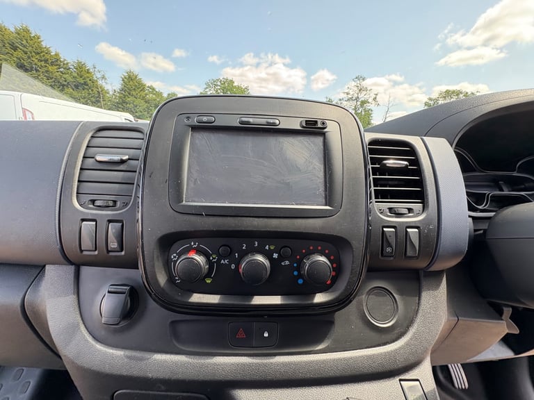 2018 Vauxhall Vivaro Vivaro  Combi CDTi S/S Minibus DIESEL Manual