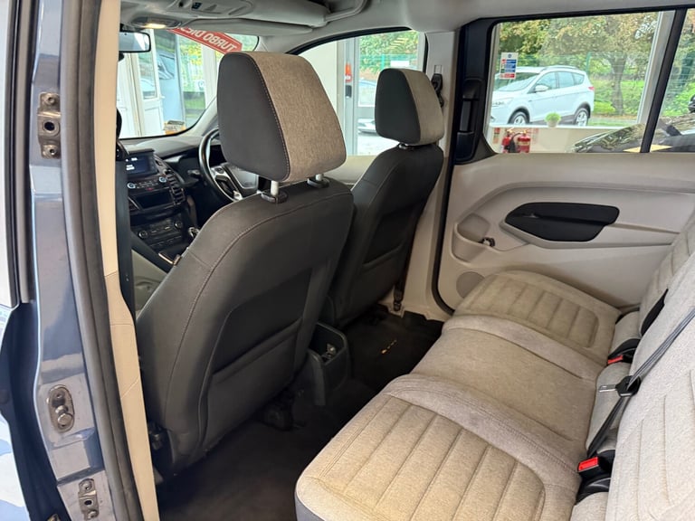 2019 Ford Grand Tourneo Connect 1.5 EcoBlue 120 Titanium 5dr MPV Diesel Manual