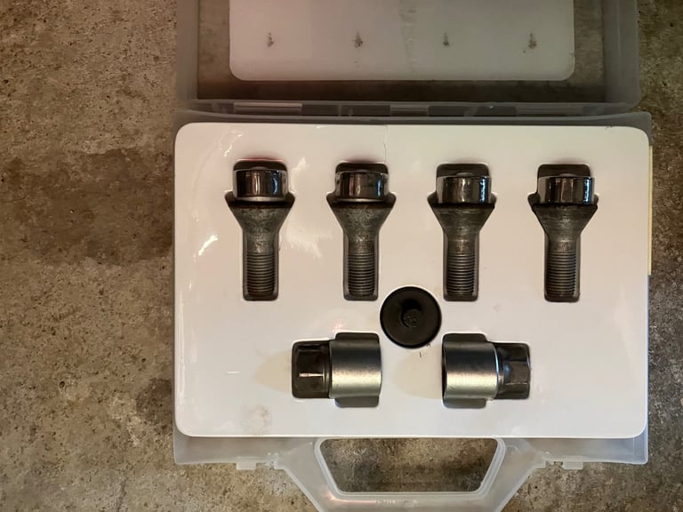 Wheel locks for 2020 Fiat Ducato Alloy wheels