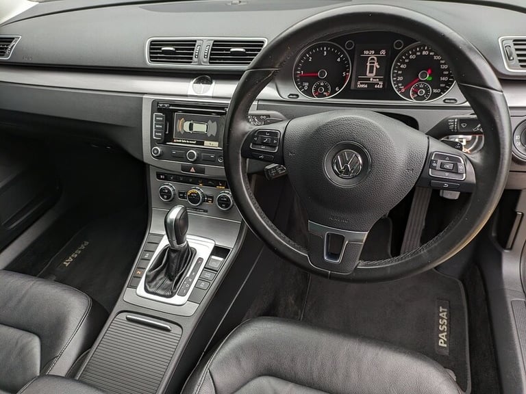 2014 Volkswagen Passat 2.0 TDI Bluemotion Tech Executive Style 5dr DSG ESTATE DIESEL Automatic