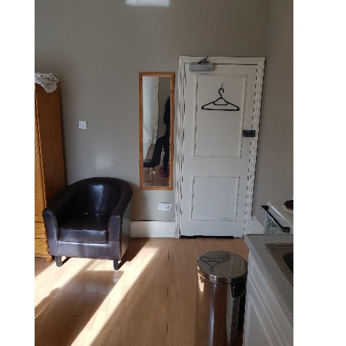 Studio To Rent Malwood Road, Clapham South SW12 8EN