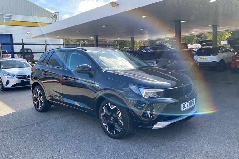 image for  Vauxhall Grandland 1.2 Turbo Ultimate Suv 5dr Petrol Manual Euro 6 s/s 130 Ps