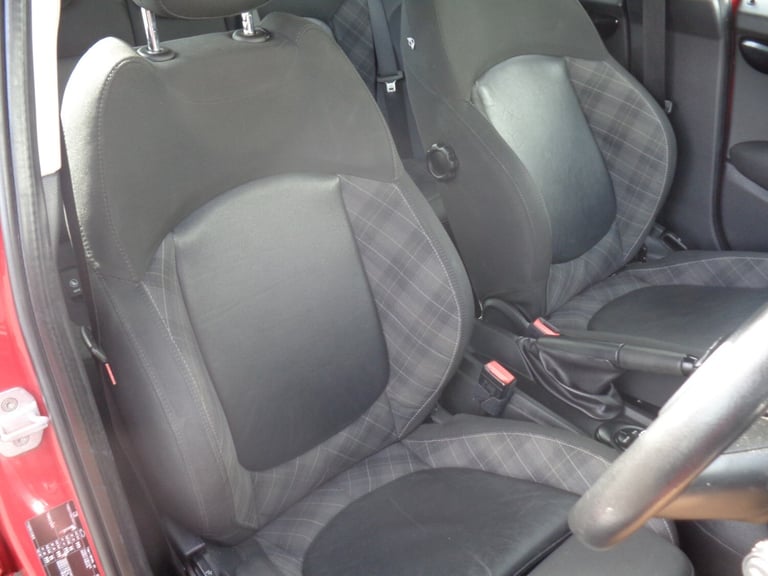 MINI HATCHBACK 1.5 Cooper 5dr