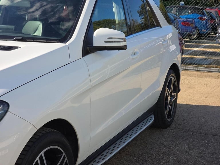 MERCEDES-BENZ GLE CLASS 3.0 GLE350d V6 AMG Line (Premium) G-Tronic 4MATIC Euro