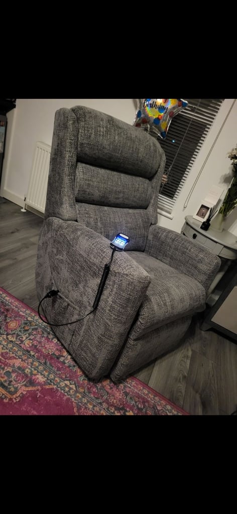 image for Electric rise & recline chair