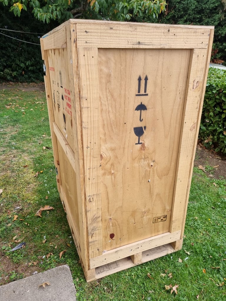 Wooden crate