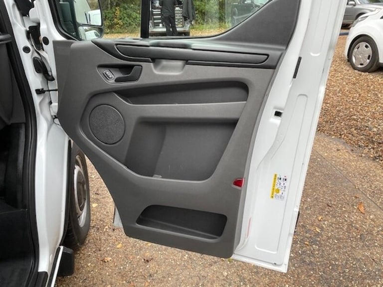 2018 Ford Transit Custom 2.0 TDCi 105ps Low Roof Van PANEL VAN DIESEL Manual