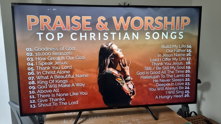 HISENSE 65 INCH SMART 4K UHD HDR LED TV WITH WIFI, FREEVIEW & FREESAT HD 