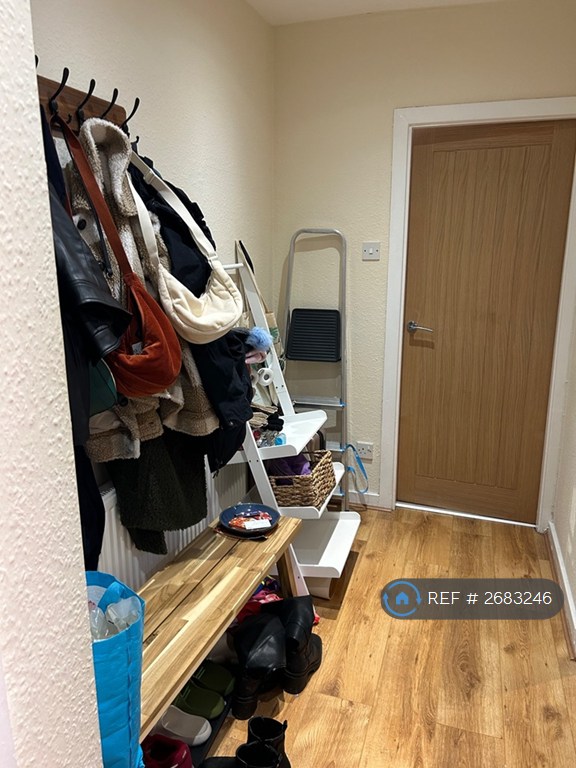 1 bedroom flat in Parkfield Road, Aigburth, Liverpool, L17 (1 bed) (#2683246)