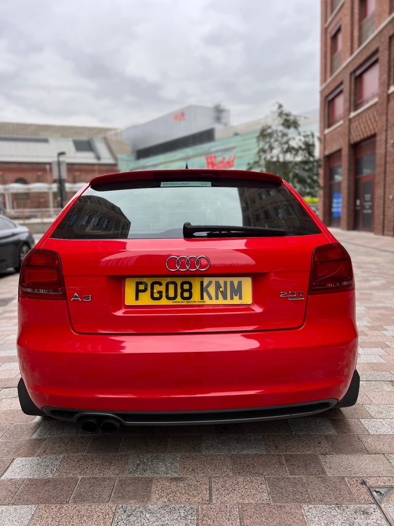 Audi A3 ) 2.0 TFSI S line S Tronic quattro