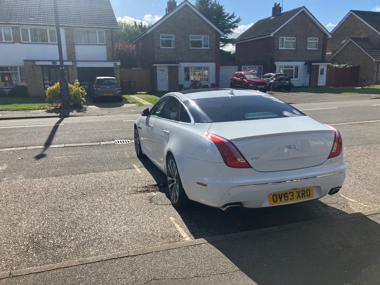 Jaguar, XJ, Saloon, 2013, Other, 2995 (cc), 4 doors